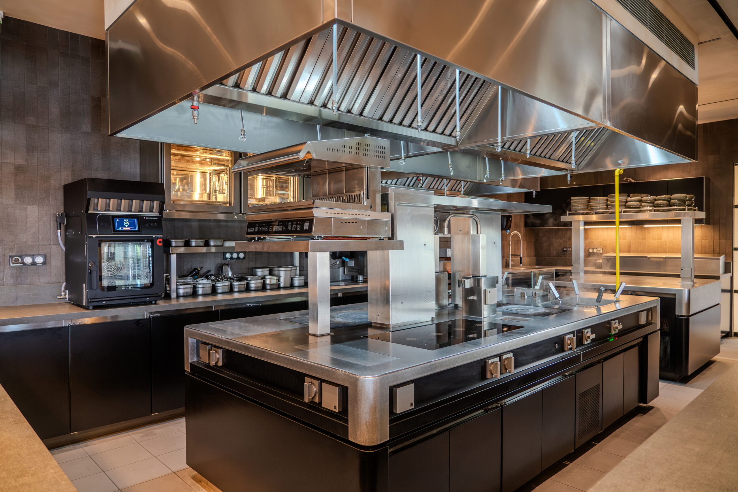 La Bouillabaisse - Minos Beach Art Hotel